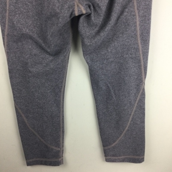 Athleta Salutation Capri Heather Gray Yoga Leggings Size Small - Picture 6 of 8
